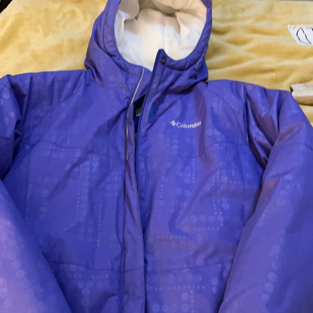Like New. Columbia Omni-Shield xl girls purple puffer jacket